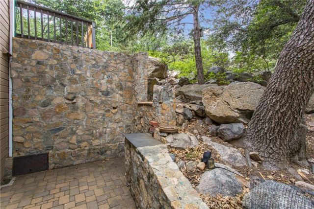 6130 Spruce, Angelus Oaks, CA 92305