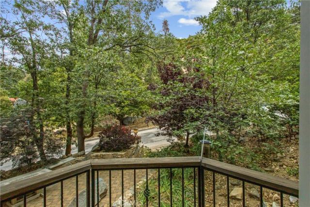 6130 Spruce, Angelus Oaks, CA 92305