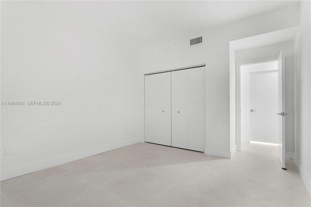 1000 Venetian Way 303, Miami, FL 33139