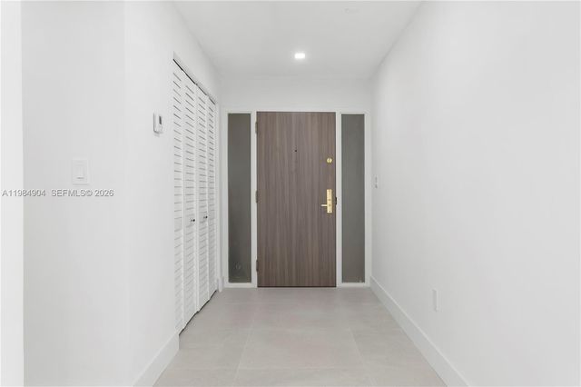 1000 Venetian Way 303, Miami, FL 33139