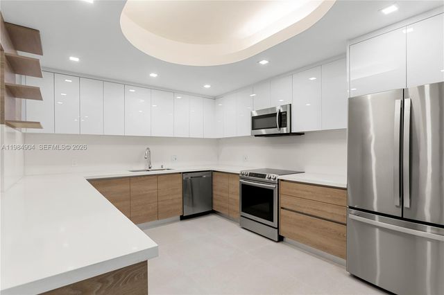 1000 Venetian Way 303, Miami, FL 33139