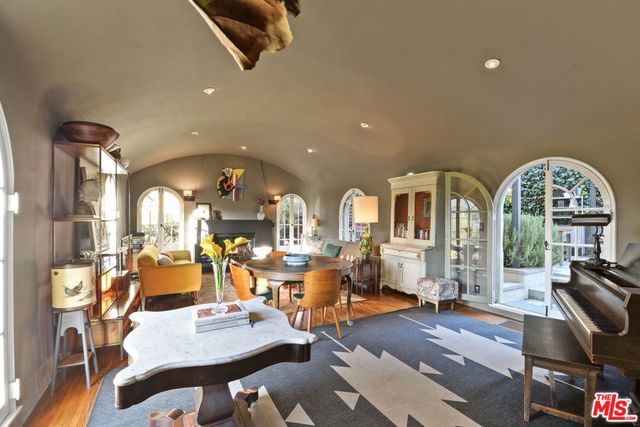 6717 Whitley Terrace, Los Angeles, CA 90068