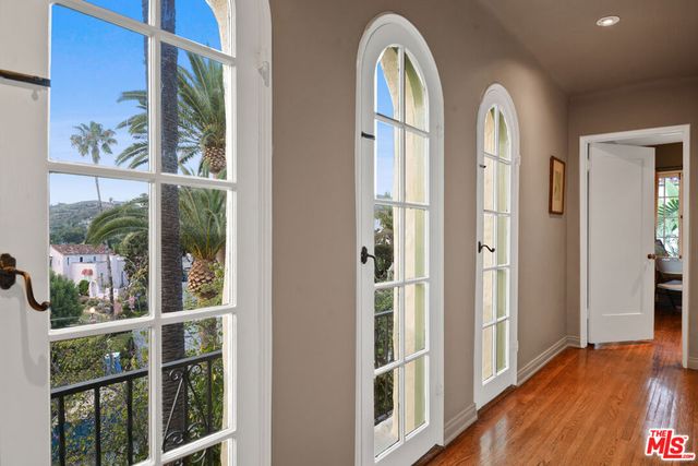 6717 Whitley Terrace, Los Angeles, CA 90068