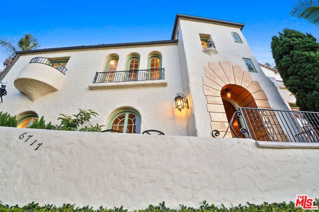 6717 Whitley Terrace, Los Angeles, CA 90068