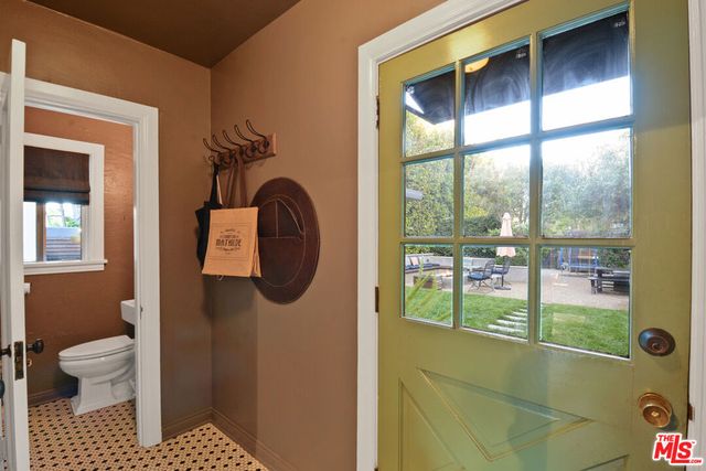 6717 Whitley Terrace, Los Angeles, CA 90068