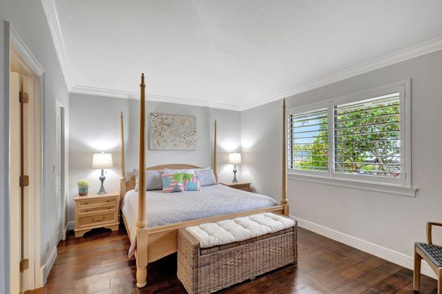 515 Club Drive, Palm Beach Gardens, FL 33418