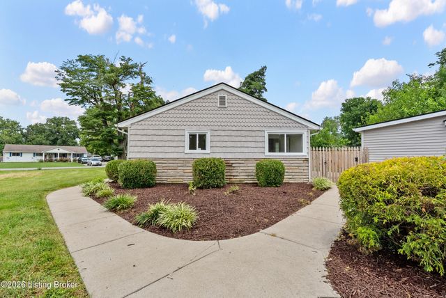 4920 Ana Terrace, Louisville, KY 40272