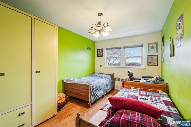 397 Oak Street, Ridgefield, NJ 07657