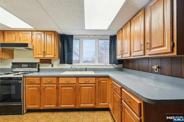 397 Oak Street, Ridgefield, NJ 07657