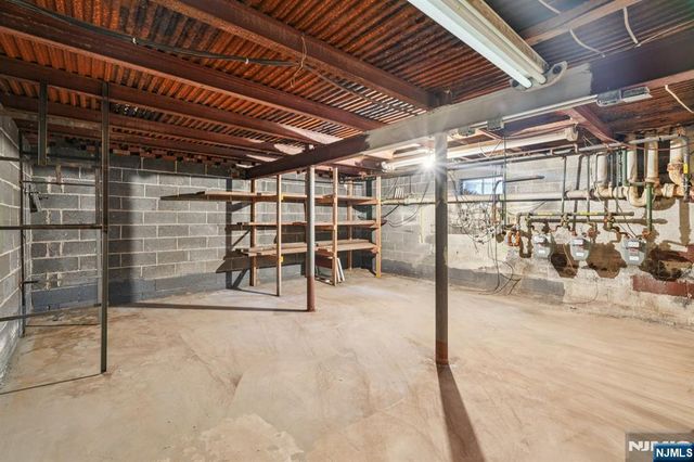 397 Oak Street, Ridgefield, NJ 07657