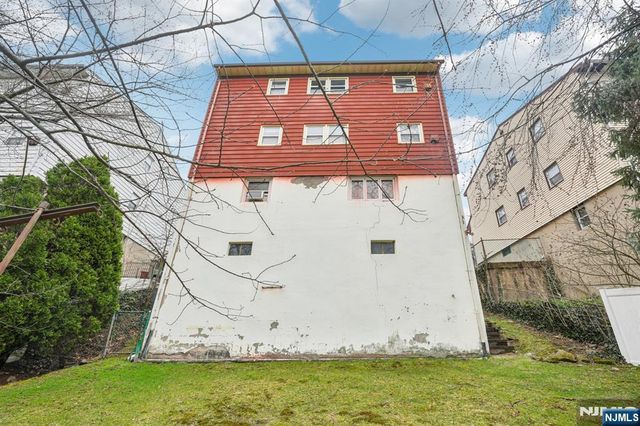 397 Oak Street, Ridgefield, NJ 07657