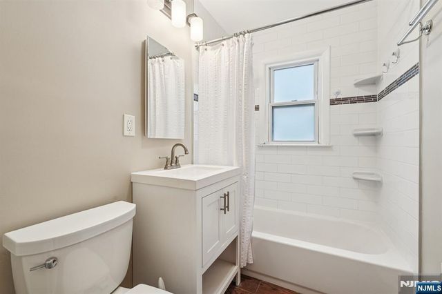 397 Oak Street, Ridgefield, NJ 07657