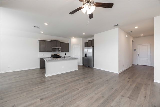 719 Cool Canyon Trail, Princeton, TX 75407