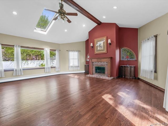 2 Tottenham Place 1FL, New Hyde Park, NY 11040