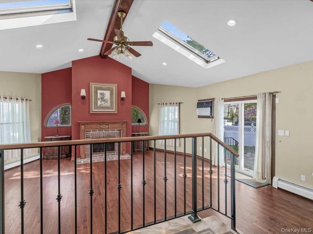 2 Tottenham Place 1FL, New Hyde Park, NY 11040
