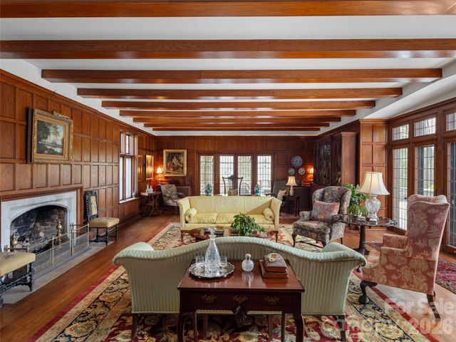 436 Vanderbilt Road, Biltmore Forest, NC 28803