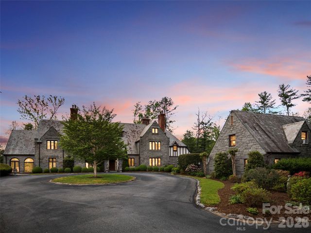 436 Vanderbilt Road, Biltmore Forest, NC 28803