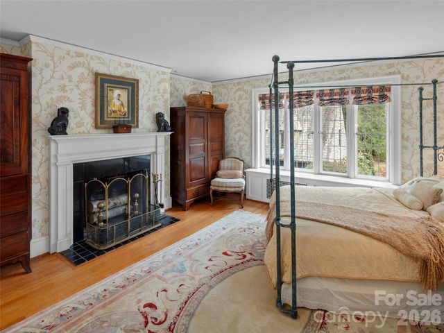436 Vanderbilt Road, Biltmore Forest, NC 28803