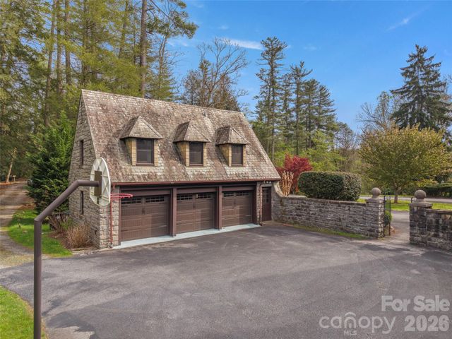 436 Vanderbilt Road, Biltmore Forest, NC 28803