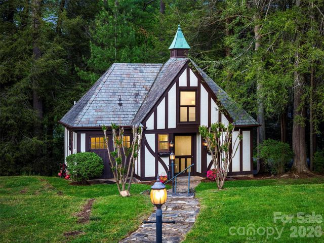 436 Vanderbilt Road, Biltmore Forest, NC 28803