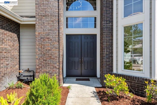 2890 Sable Oaks Way, Dublin, CA 94568