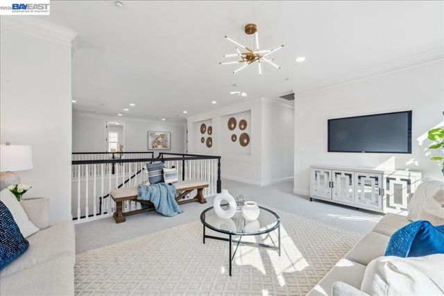 2890 Sable Oaks Way, Dublin, CA 94568