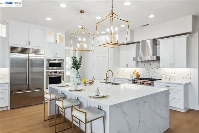 2890 Sable Oaks Way, Dublin, CA 94568