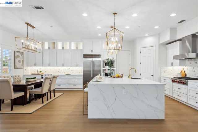 2890 Sable Oaks Way, Dublin, CA 94568