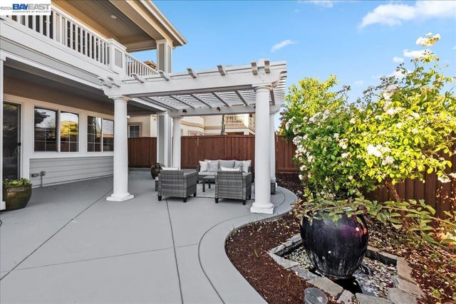 2890 Sable Oaks Way, Dublin, CA 94568