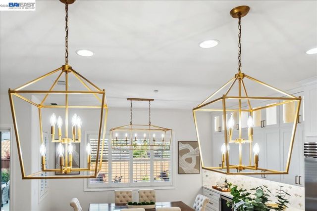 2890 Sable Oaks Way, Dublin, CA 94568