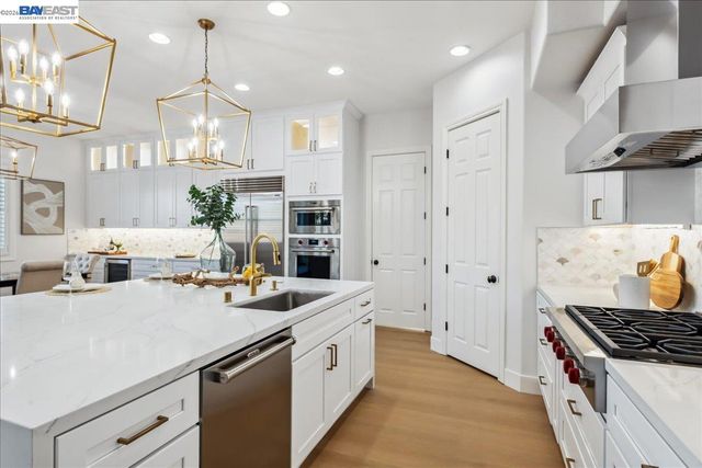 2890 Sable Oaks Way, Dublin, CA 94568