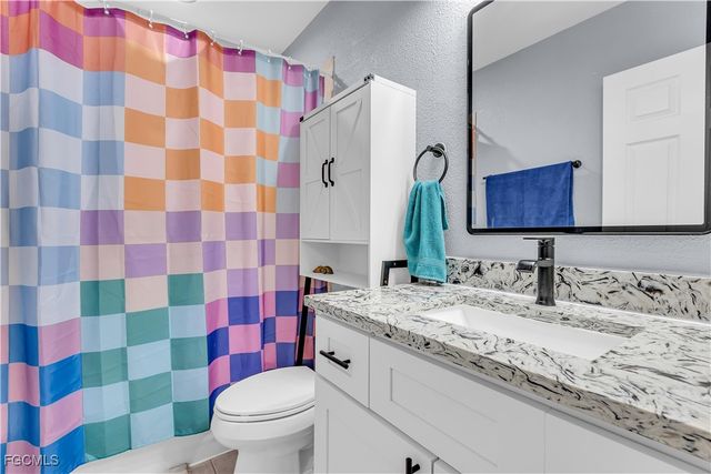 3353 Dandolo CIR, Cape Coral, FL 33909