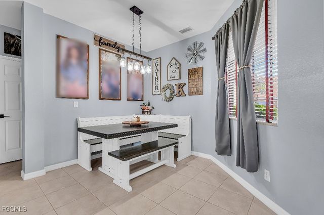 3353 Dandolo CIR, Cape Coral, FL 33909