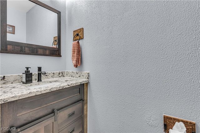 3353 Dandolo CIR, Cape Coral, FL 33909