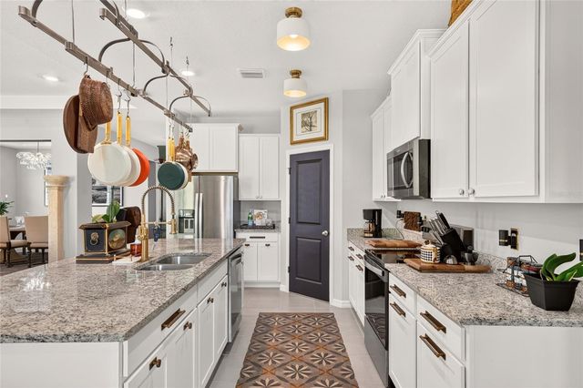 4974 NW 39TH LOOP, Ocala, FL 34482
