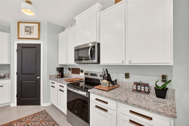 4974 NW 39TH LOOP, Ocala, FL 34482