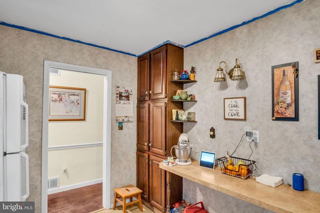 28 BRENTWOOD RD, Camp Hill, PA 17011