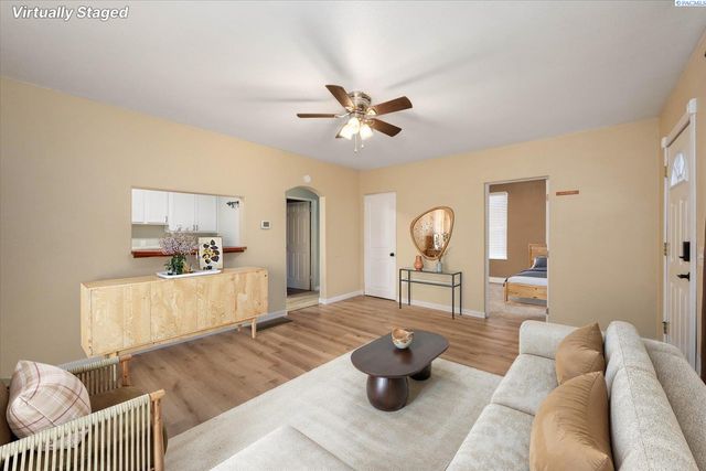 406 S Fir St, Kennewick, WA 99336