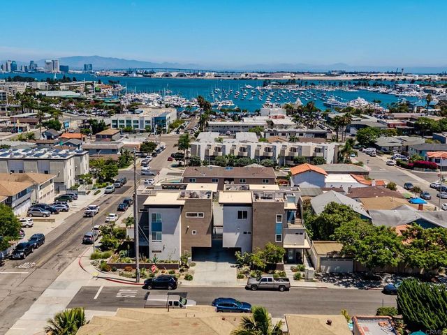 1423 Evergreen St, San Diego, CA 92106