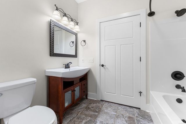 2700 Stonebrook Cove, Conway, AR 72034