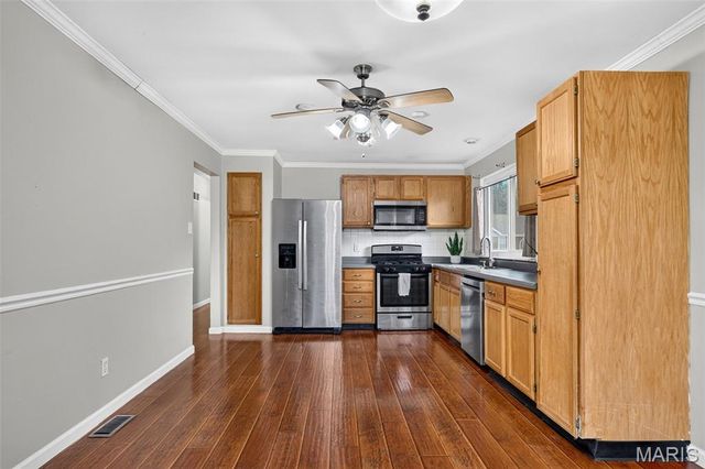 1523 Shadow Lane, St Charles, MO 63303
