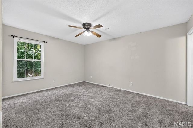 1523 Shadow Lane, St Charles, MO 63303