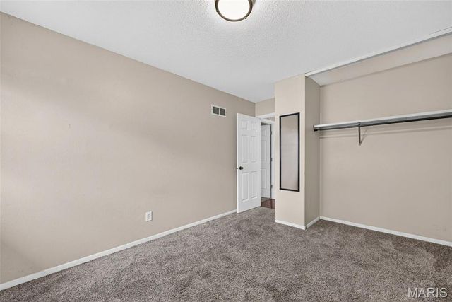 1523 Shadow Lane, St Charles, MO 63303