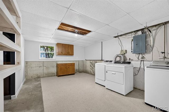 1523 Shadow Lane, St Charles, MO 63303