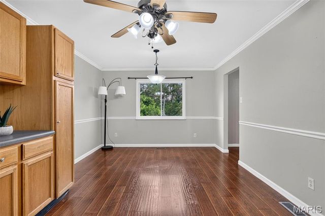 1523 Shadow Lane, St Charles, MO 63303