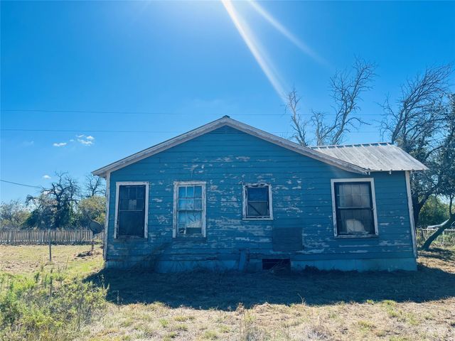 200 County Road 187, Comanche, TX 76442