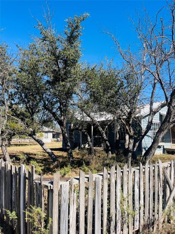 200 County Road 187, Comanche, TX 76442