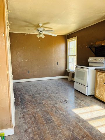 200 County Road 187, Comanche, TX 76442