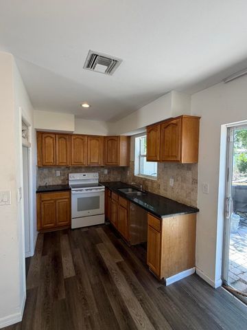 641 SW 14th Court, Deerfield Beach, FL 33441