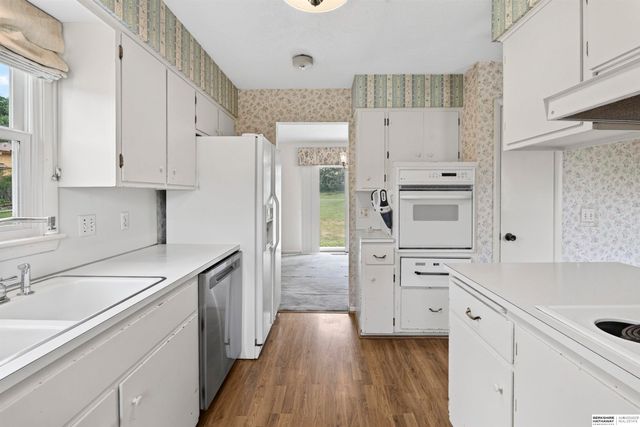 11303 Oakland Drive, Papillion, NE 68133